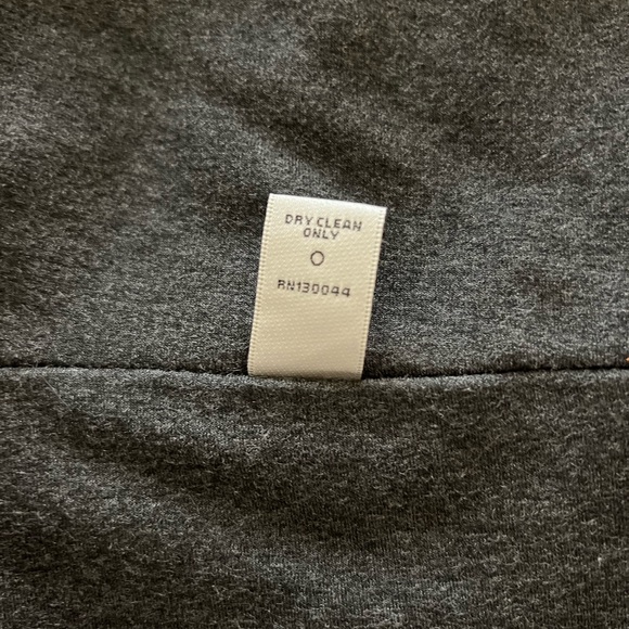 NEIMAN MARCUS COLLECTION Vest - Picture 11 of 11